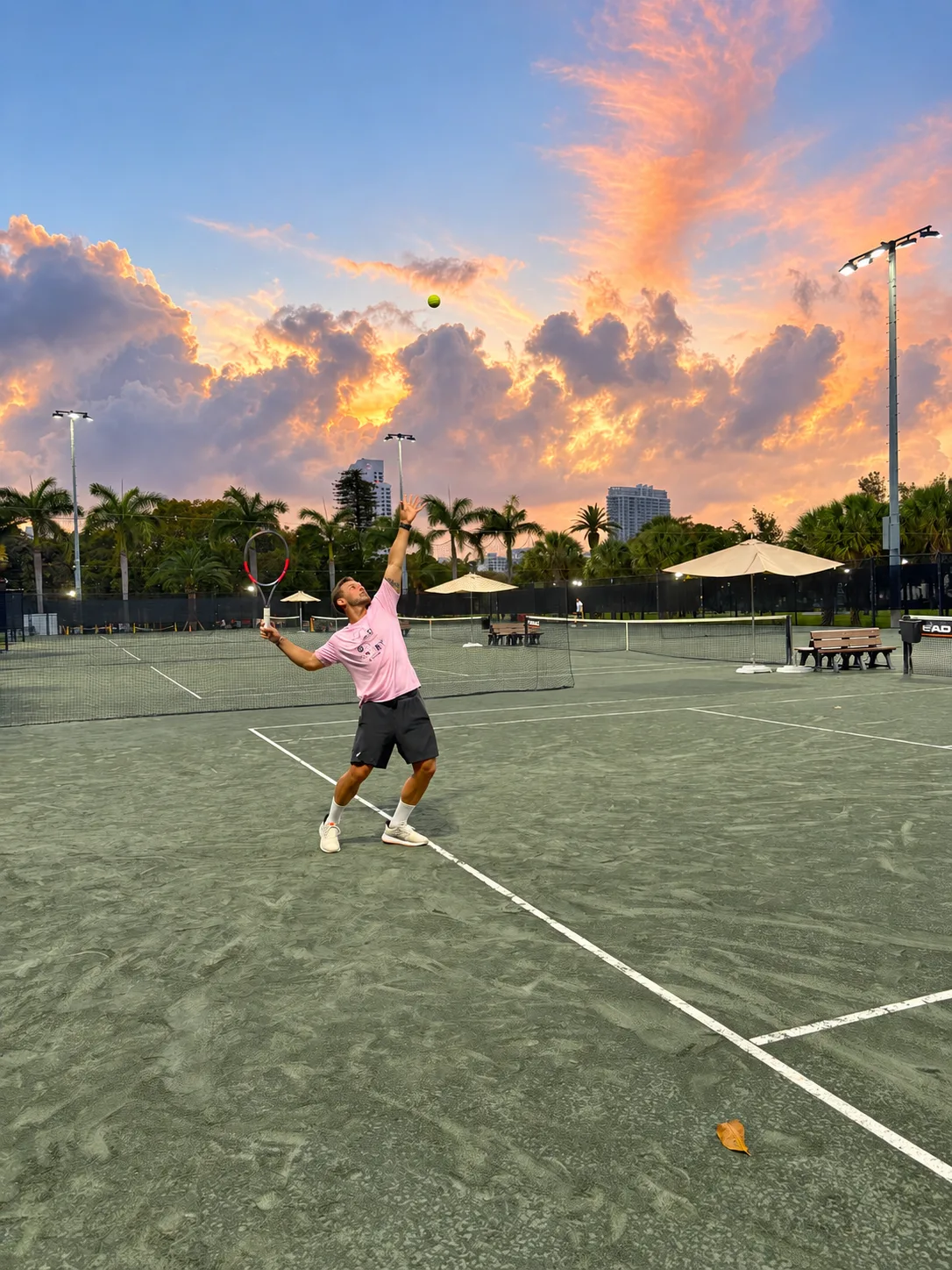 David Schmidt beim Tennistraining